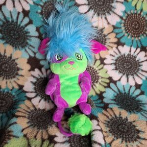 Poppies Yikes plushie  
